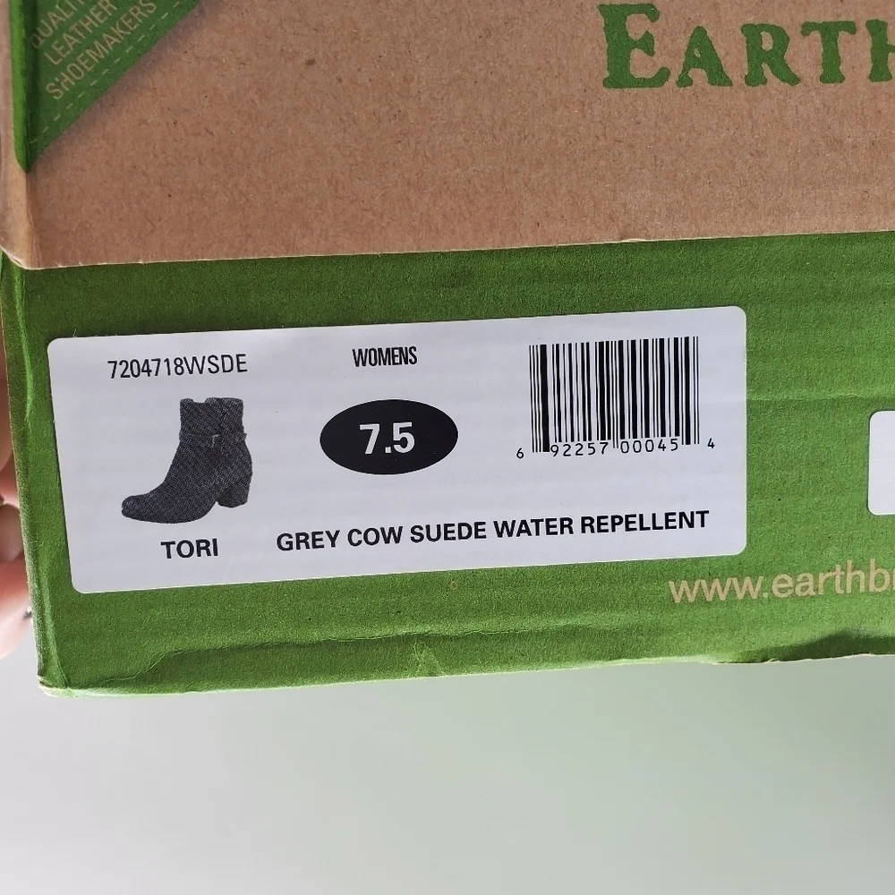 Earth Origins Tori Grey Suede Water Repellent Heel Ankle Boots, Size 7.5